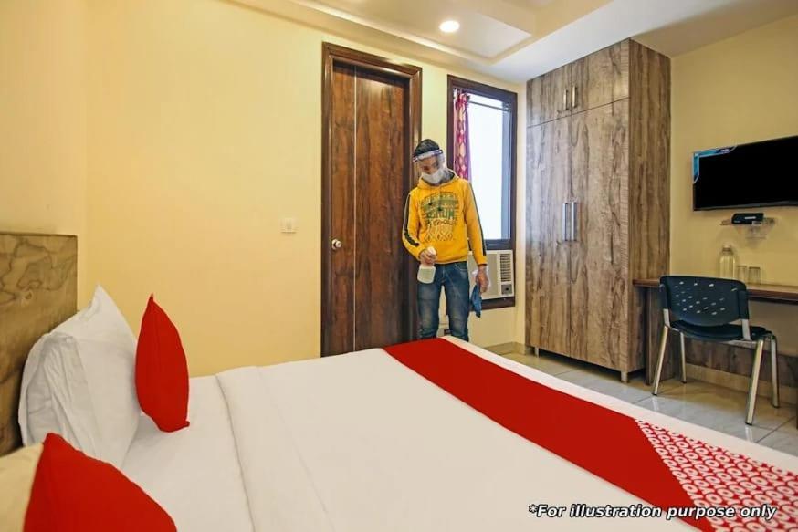 Hotel Max Нью-Дели Экстерьер фото
