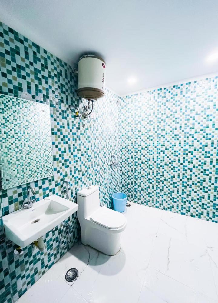 Hotel Max Нью-Дели Экстерьер фото